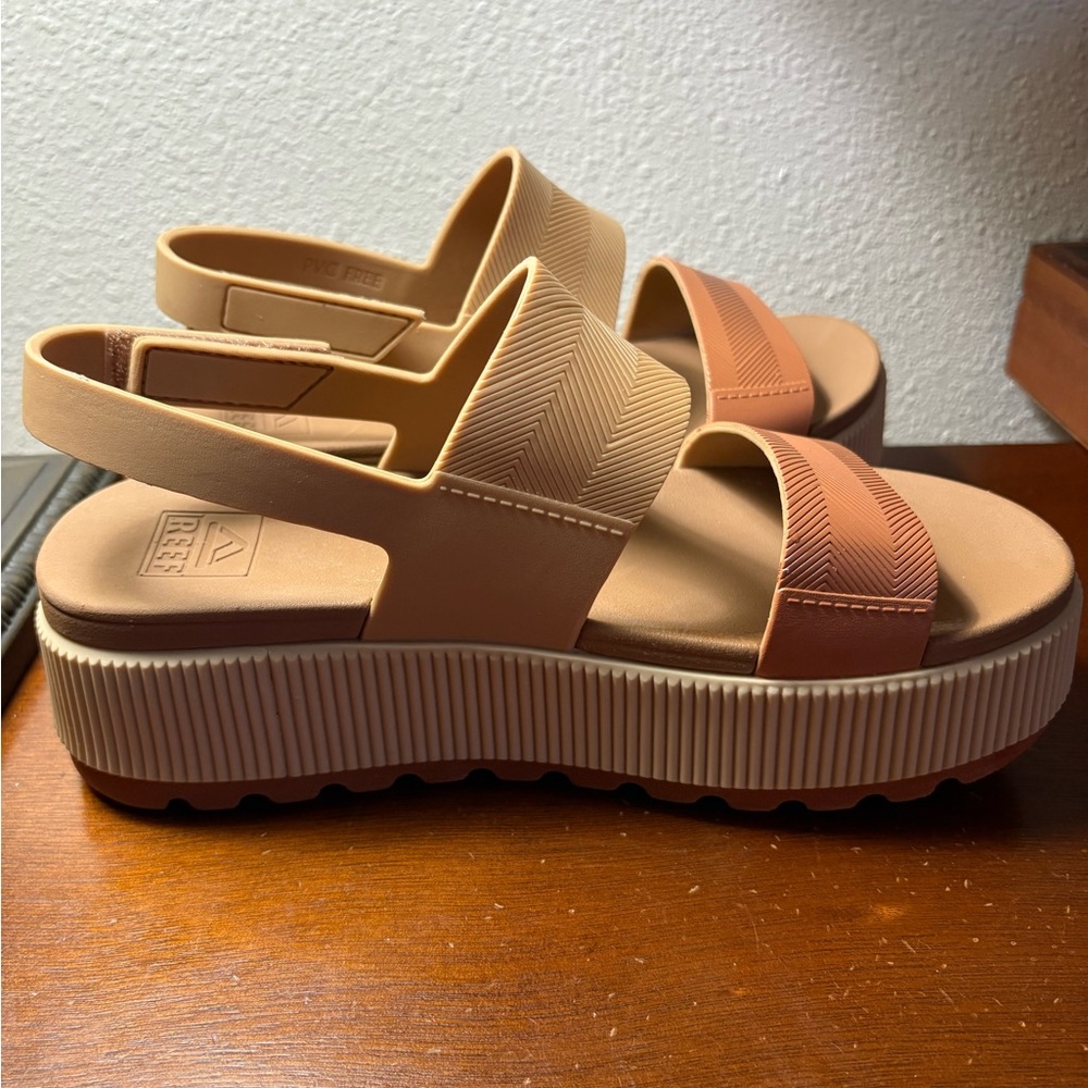 Worn Once REEF Water Vista Higher Sandals Brown Duo Size 8